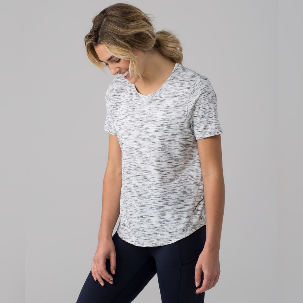 Lululemon Long Distance Short Sleeve Tiger Space Dye Black White T-Shirt Size 2
